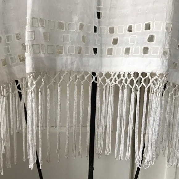 NWOT Lucky Brand Embroidered Eyelet Fringe Top - Picture 10 of 10